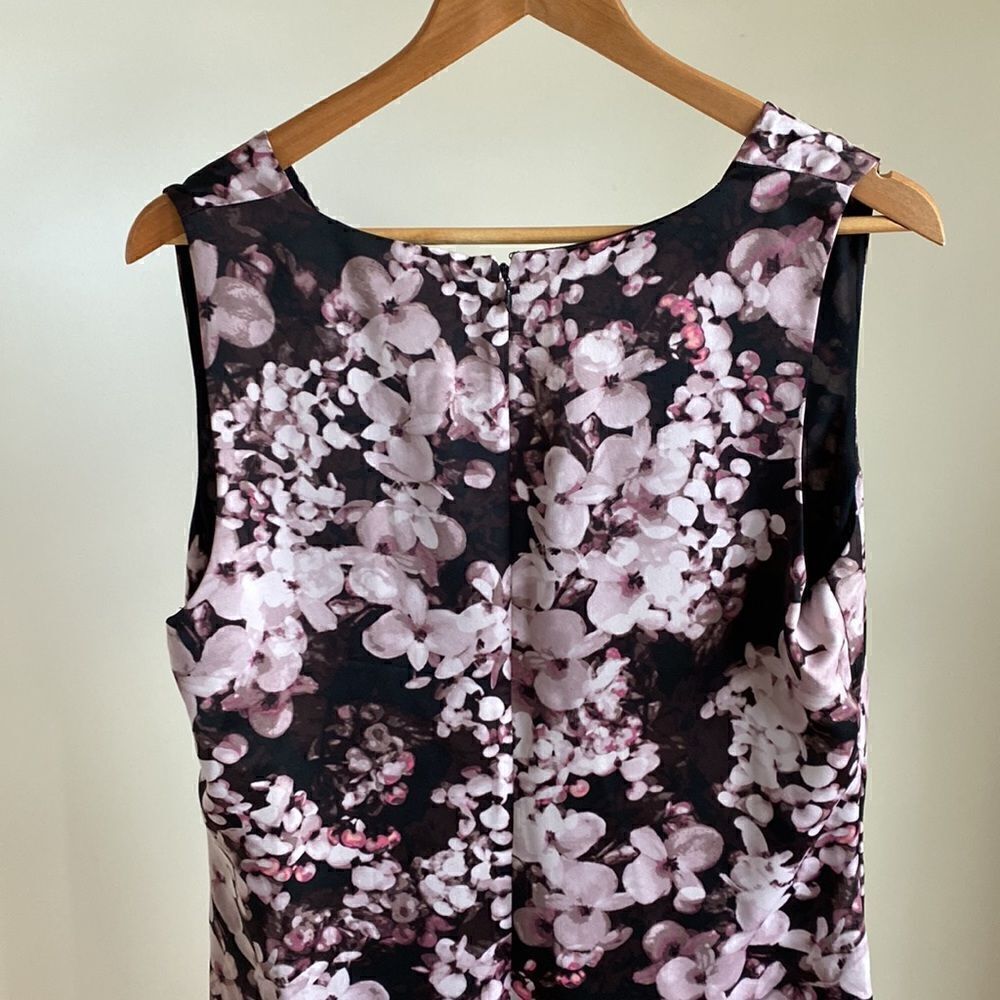 NWT Sleeveless V-neck Floral Shift Dress by BR - Picture 9 of 13
